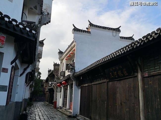 呼和浩特市总工会开展“感党恩、听党话、跟党走”主题活动